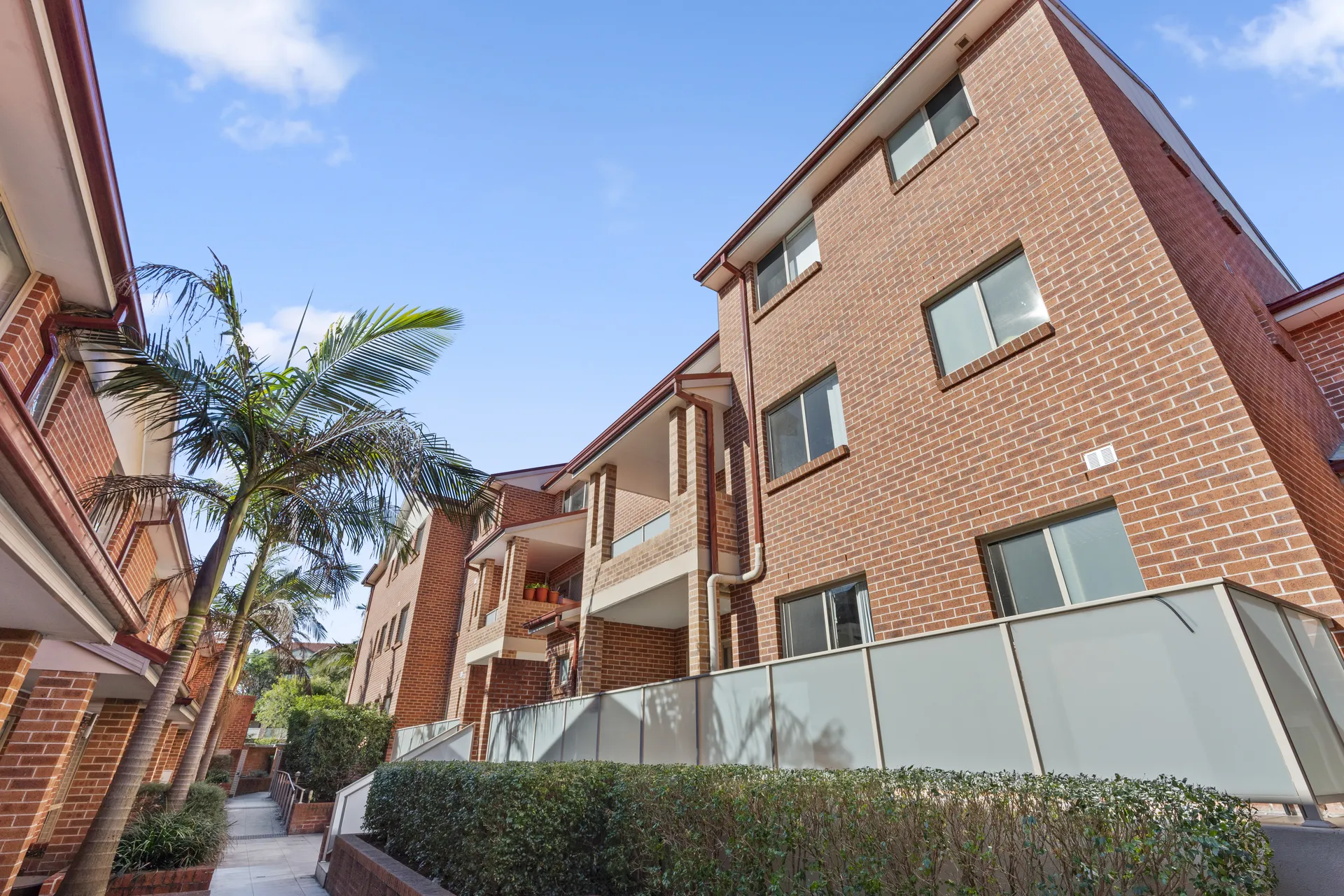 Marlowe Street Apartments & Townhouses