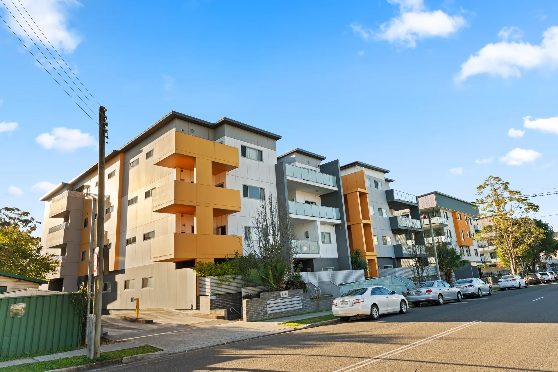 Toongabbie Road Apartments