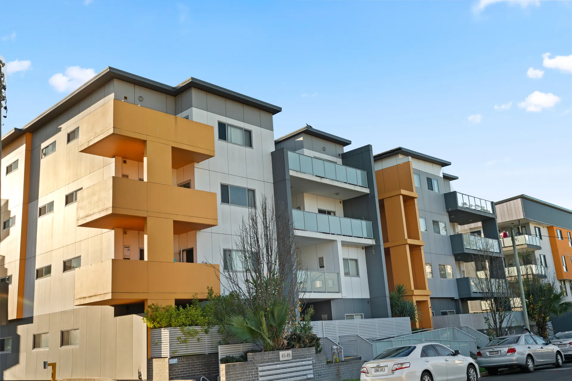 Toongabbie Road Apartments