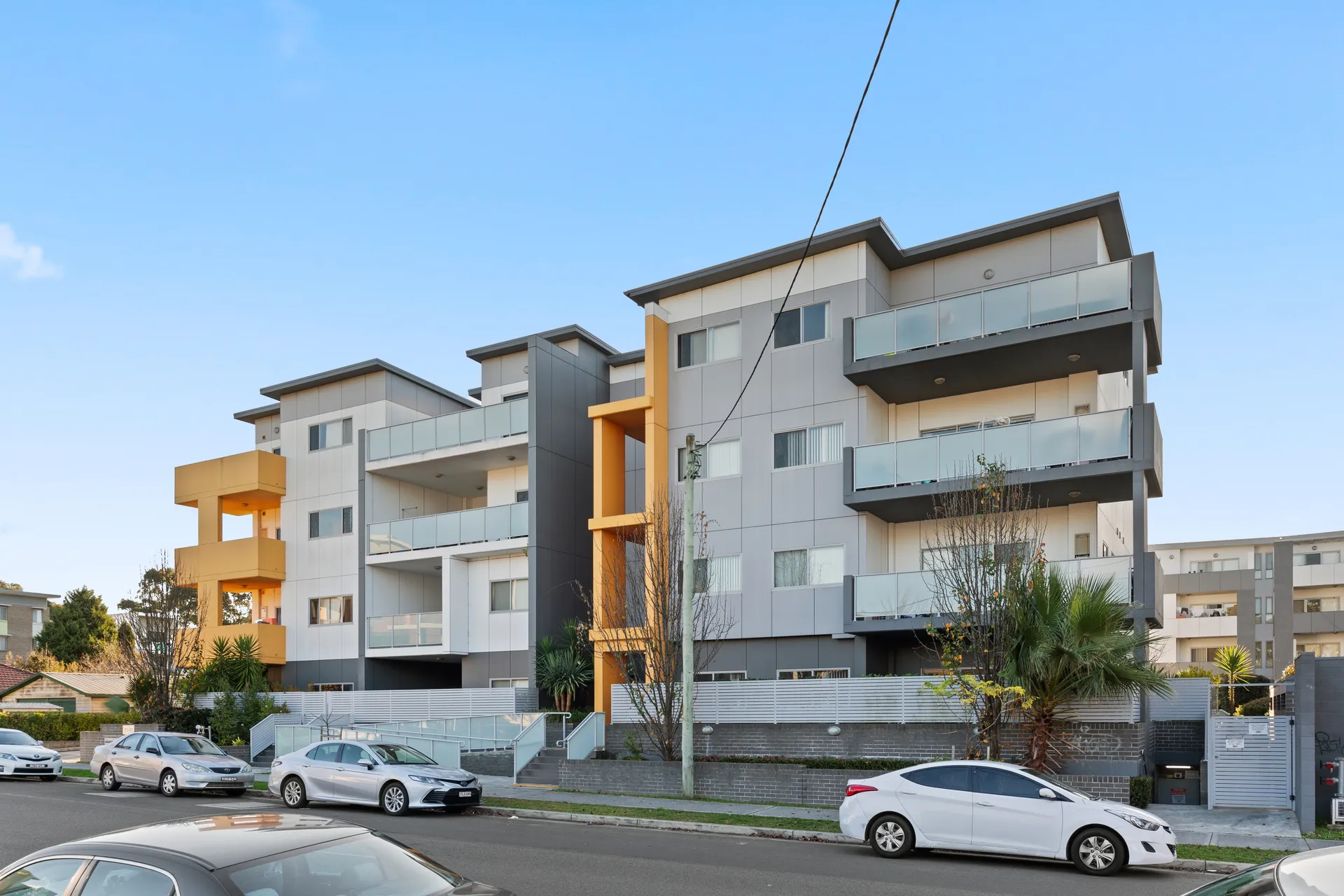 Toongabbie Road Apartments