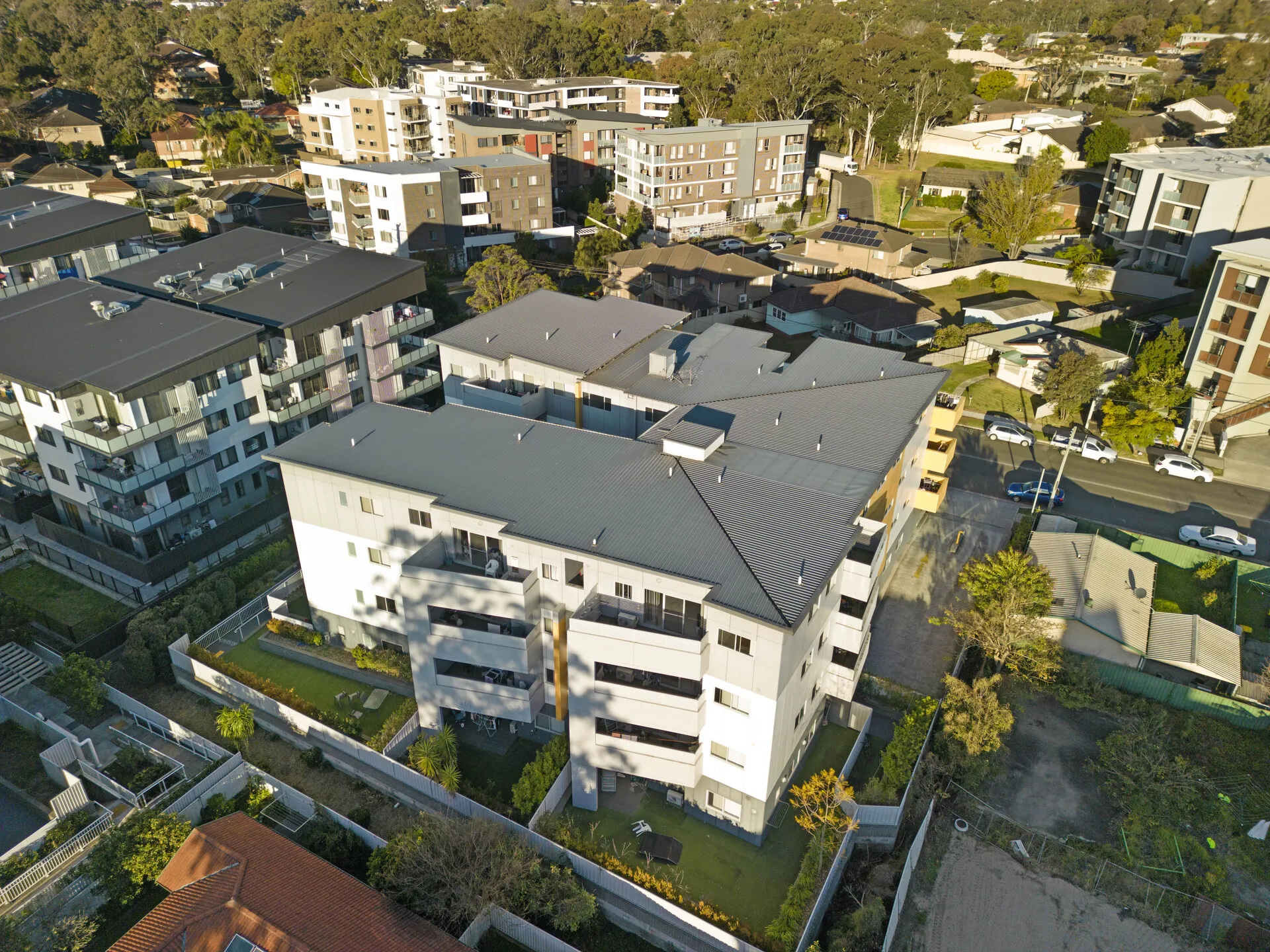 Toongabbie Road Apartments