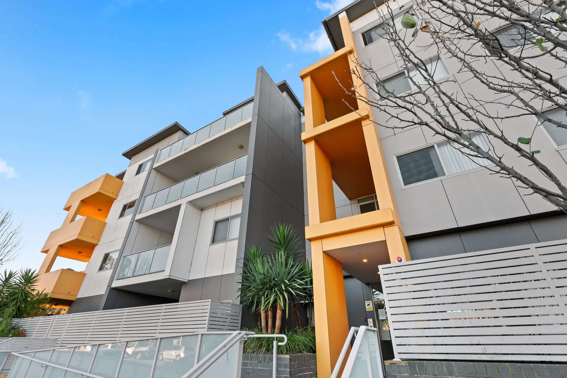 Toongabbie Road Apartments